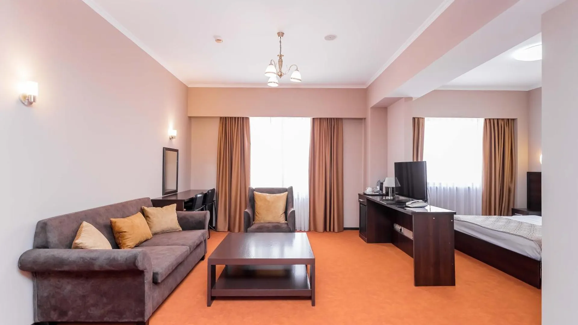 Best Western Plus Atakent Park Hotel Almaty