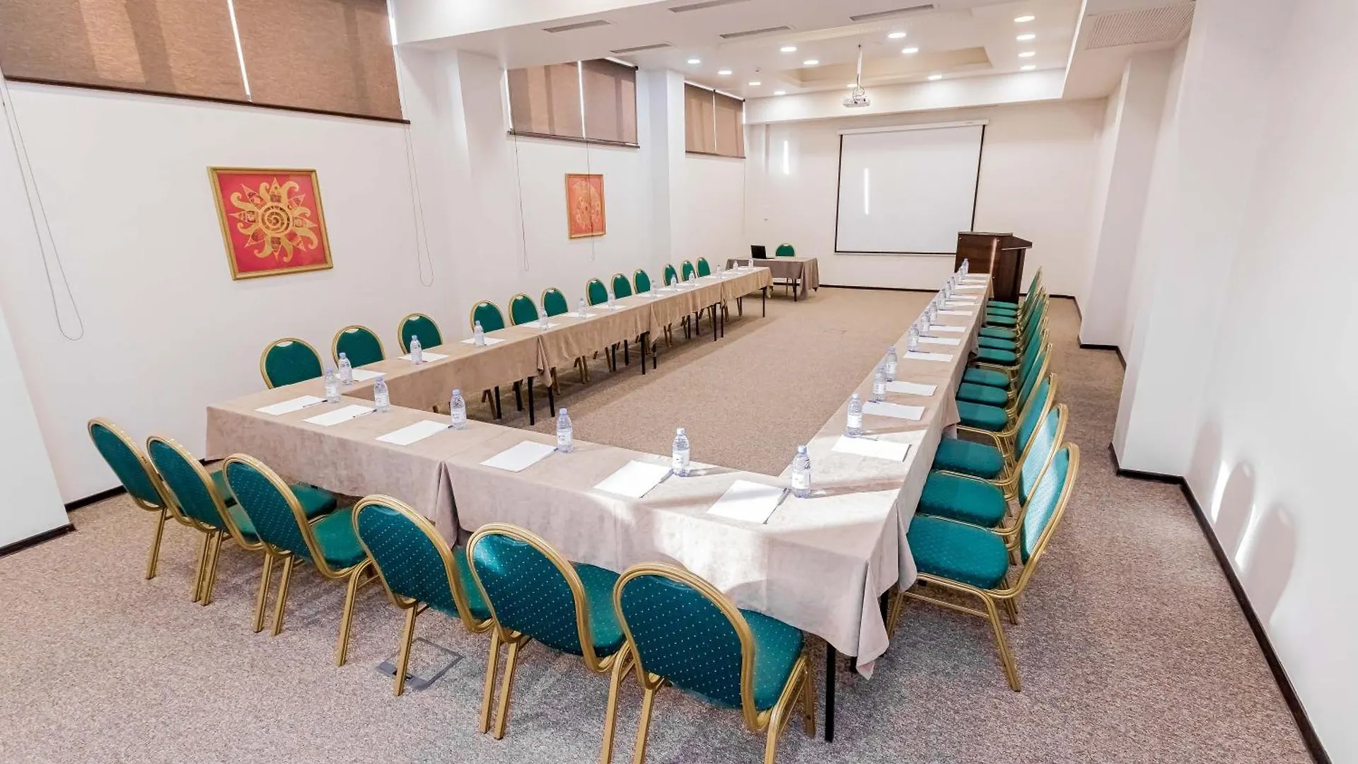 Best Western Plus Atakent Park Hotel Almaty 4*,