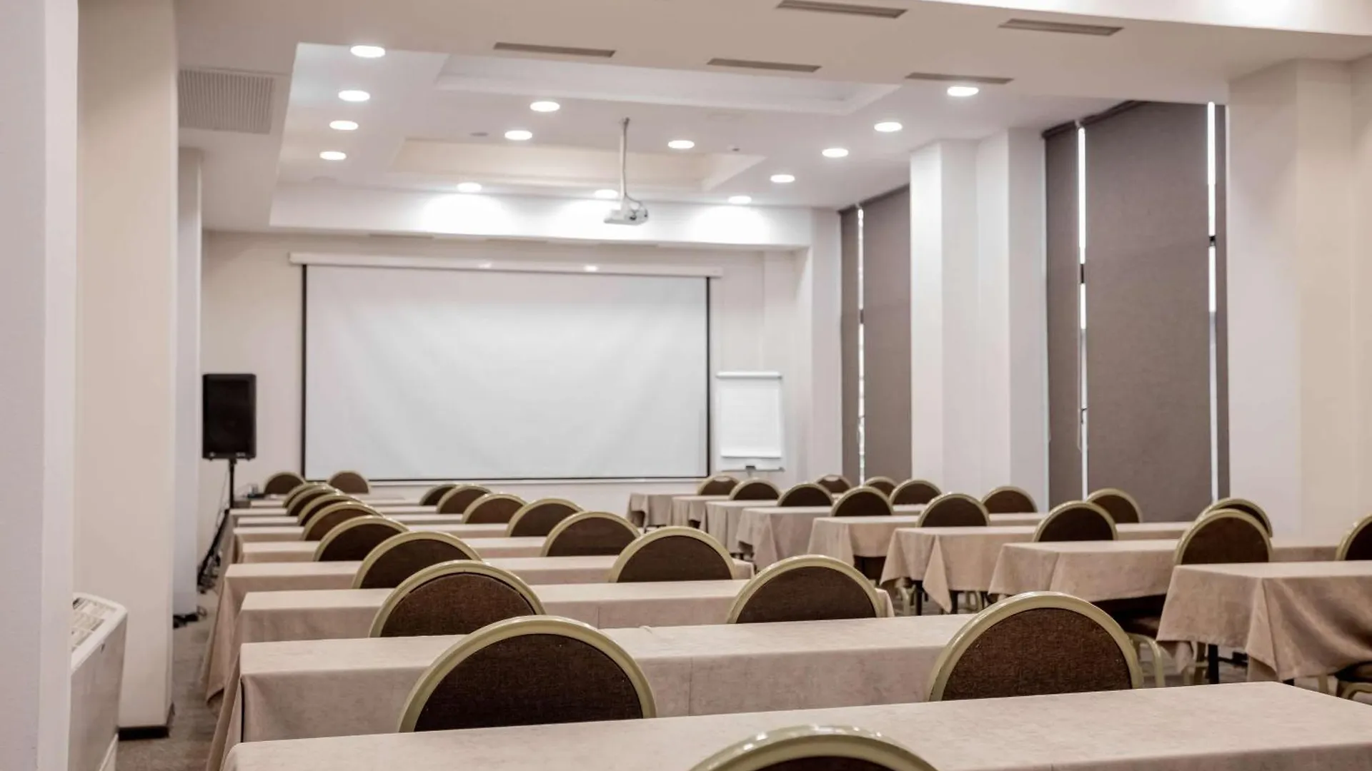 Best Western Plus Atakent Park Hotel Almaty