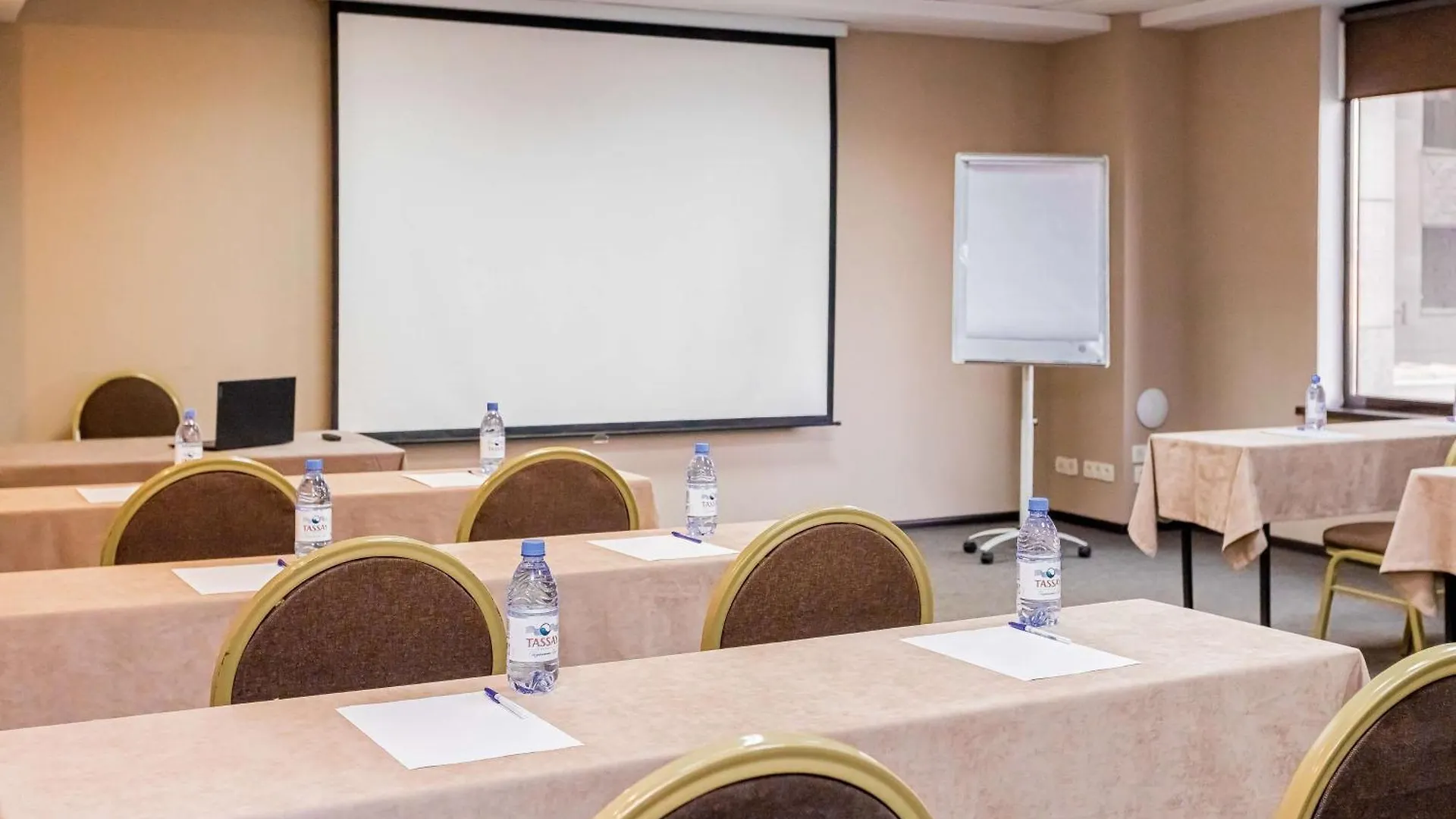 Best Western Plus Atakent Park Hotel Almaty