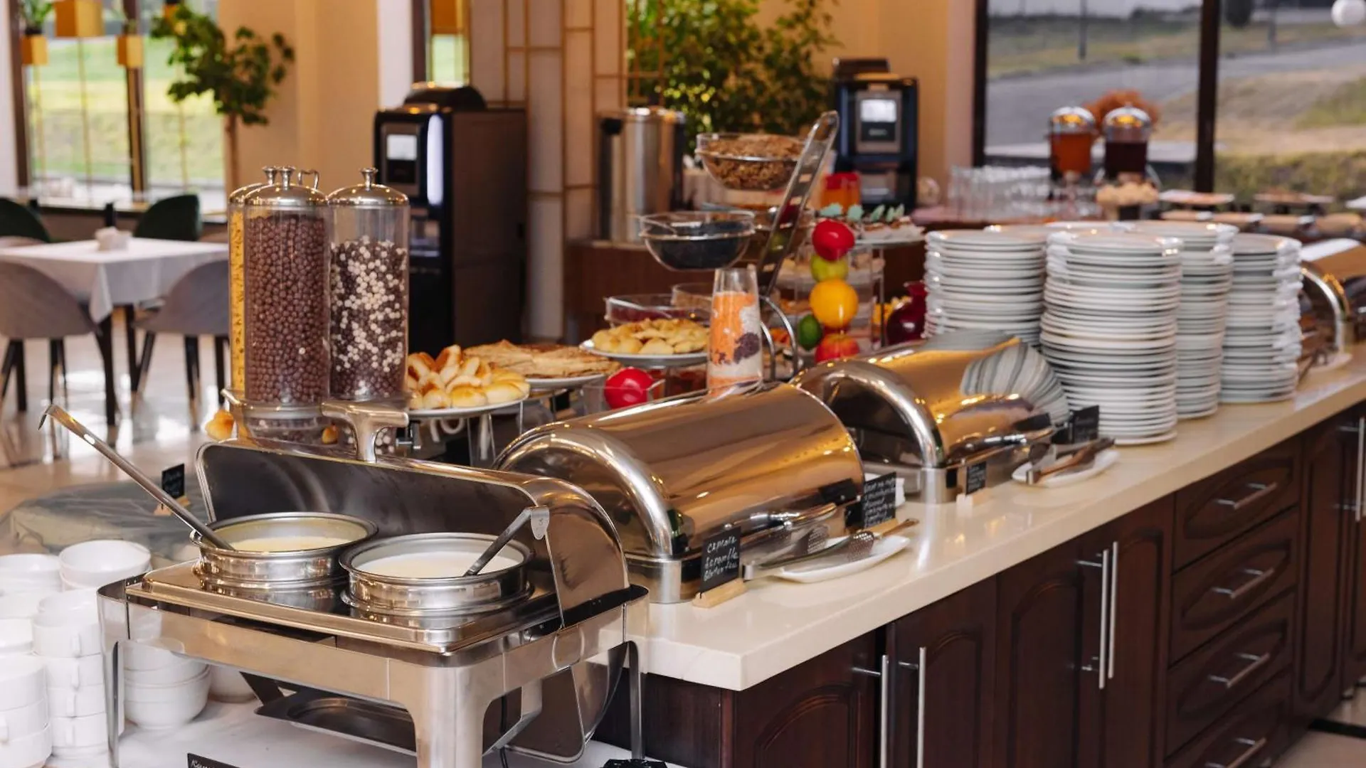 Best Western Plus Atakent Park Hotel Almaty
