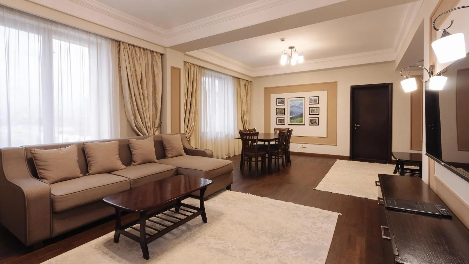 Best Western Plus Atakent Park Hotel Almaty
