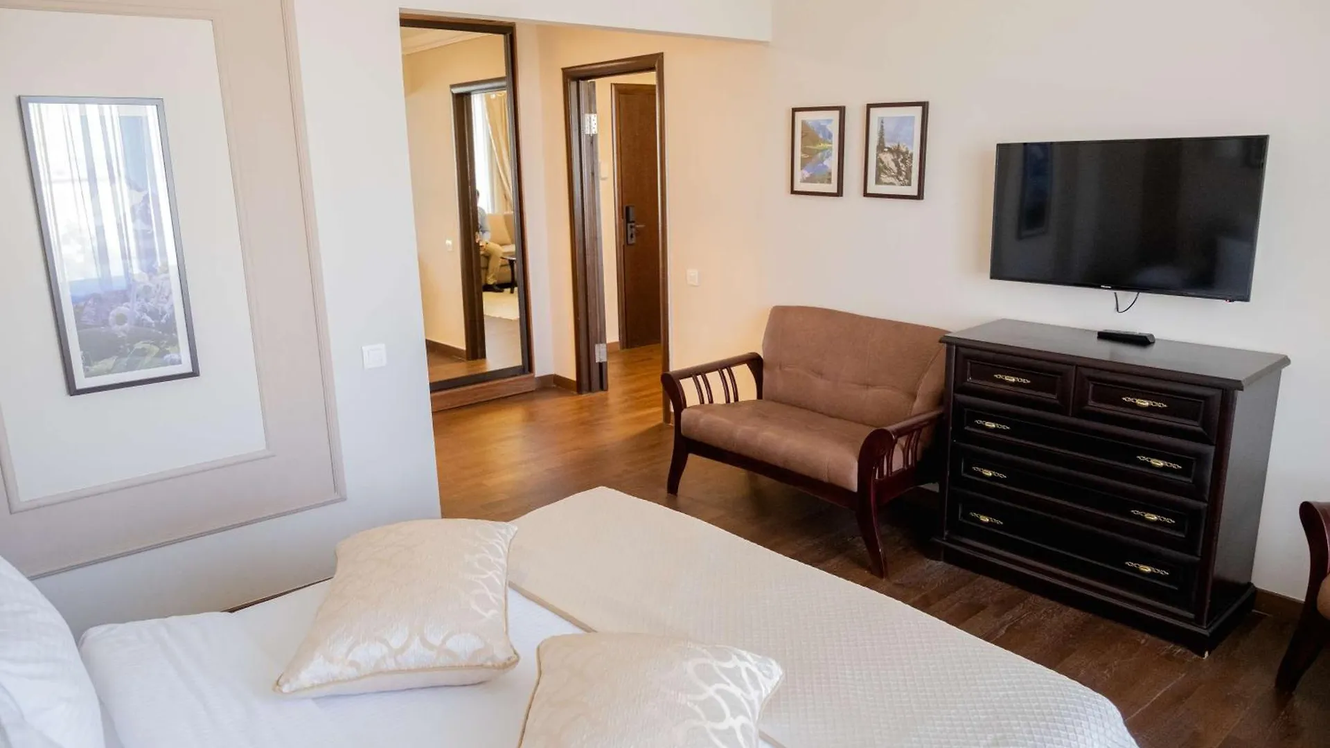 Best Western Plus Atakent Park Hotel Almaty