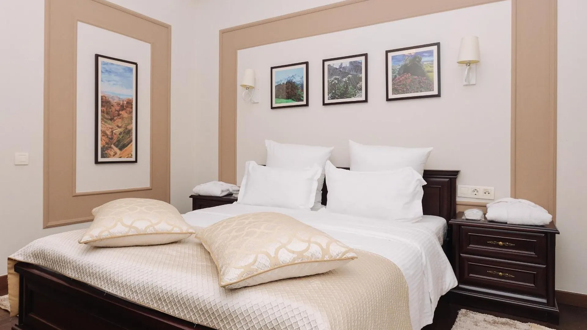 Best Western Plus Atakent Park Hotel Almaty