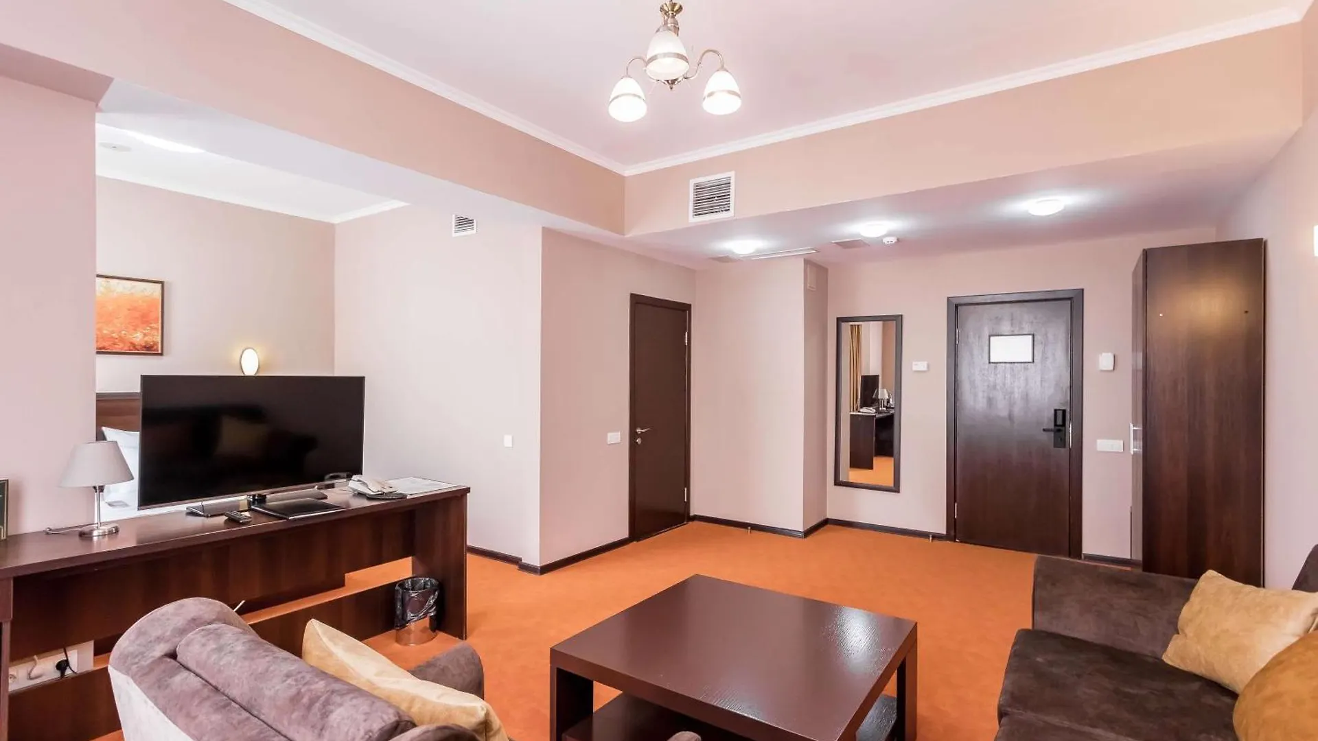 Best Western Plus Atakent Park Hotel Almaty